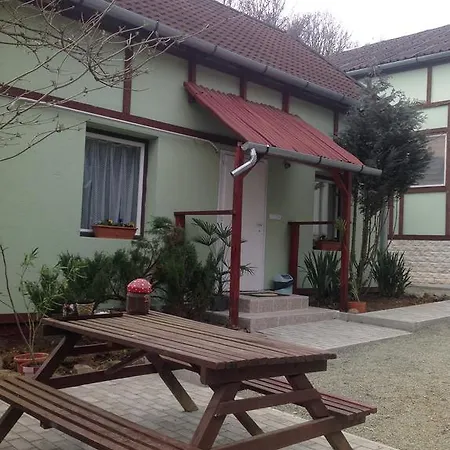 Zoldovezet Vendeghaz *