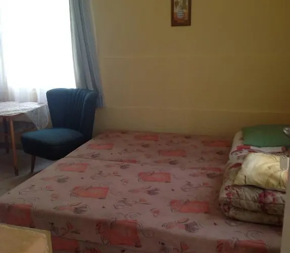 Zoldovezet Vendeghaz Parád